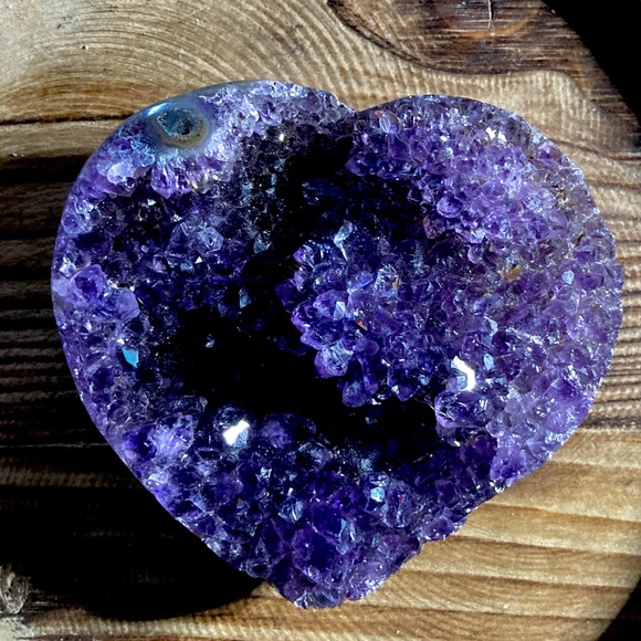 170G Heart Shaped Amethyst Cluster Gem Stone - Picture 3 of 14